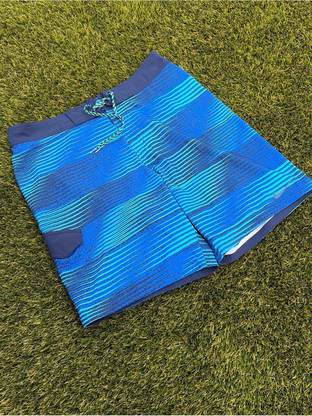 Sick Nike Blue Wave Print Board Shorts Size Medium/ Large